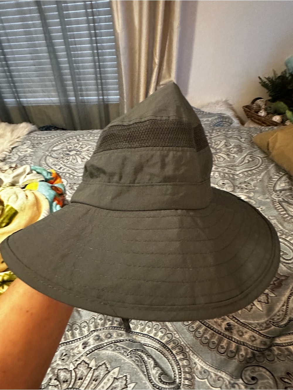 Women's Olive Green Wide Brim Sun Hat with Vent Panels